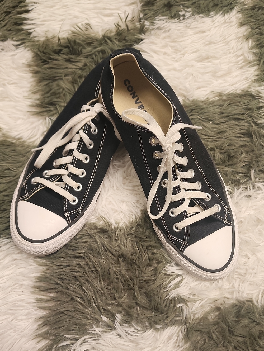 Converse Low Tops